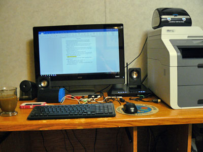 Desk_Maggie_Blackbird