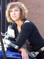 bio pic Tracey Cramer Kelly_300x400