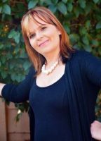 Isabella White_267x400